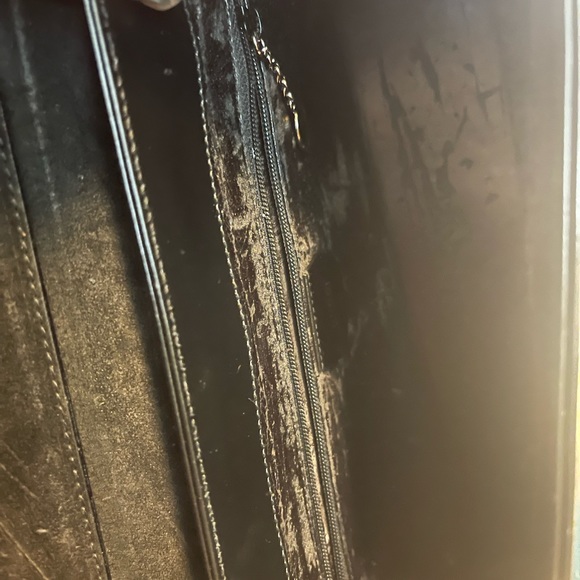 Gucci Shoulder Bag - Picture 13 of 15